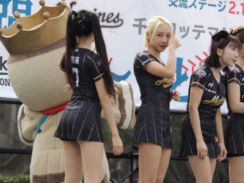 石垣に来た楽天ガールズ 卉妮（ホイニー）の写真・動画（石垣島交流戦